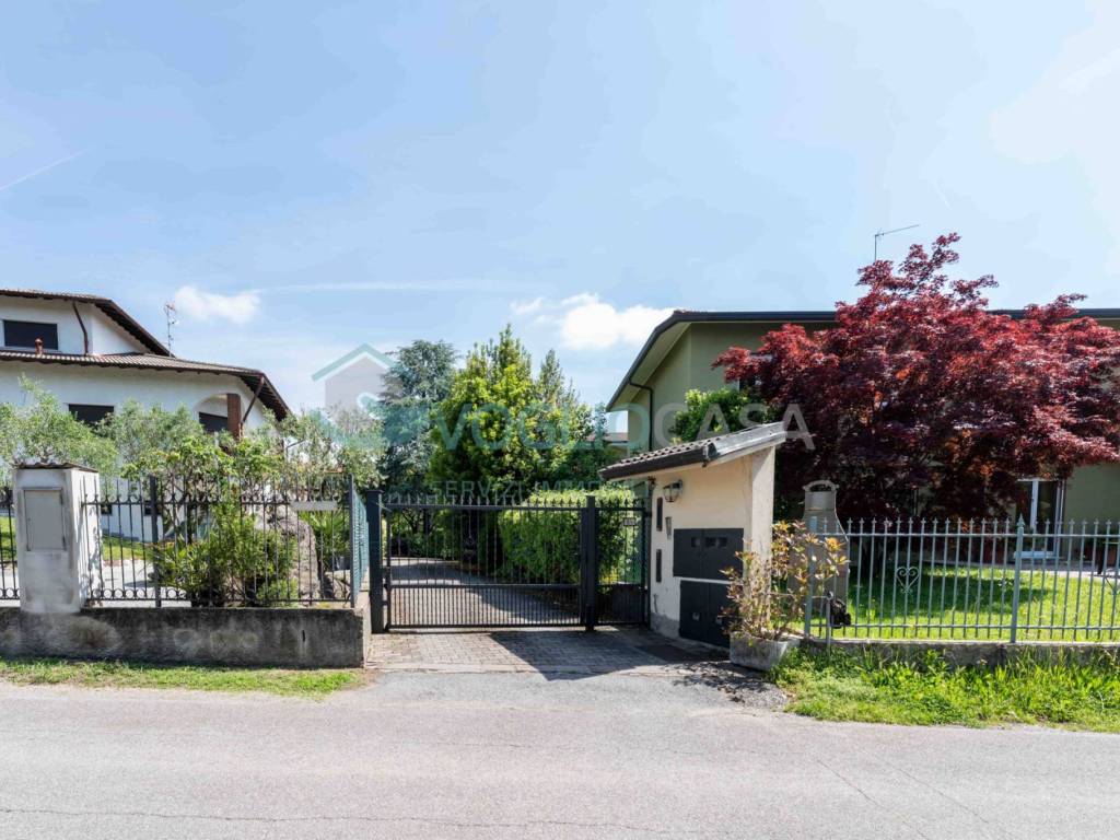 Villa a Casatenovo in Via Giovanni Verga, 1 - Foto 2