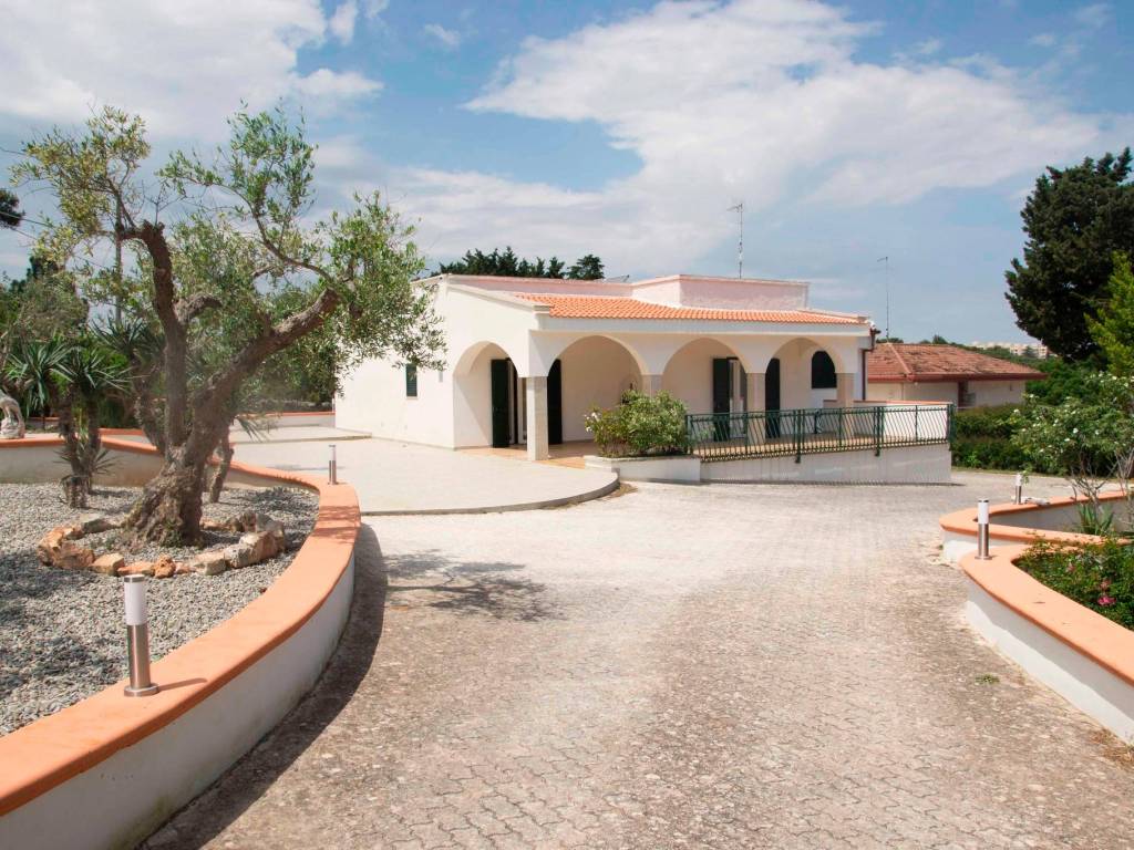 Villa a Martina franca in Via Pergolo, 37 - Foto 2