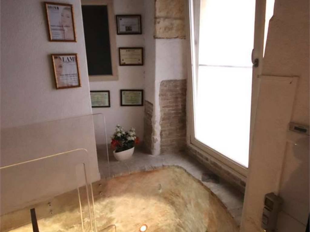 Palazzo / stabile a Cagliari - Foto 2