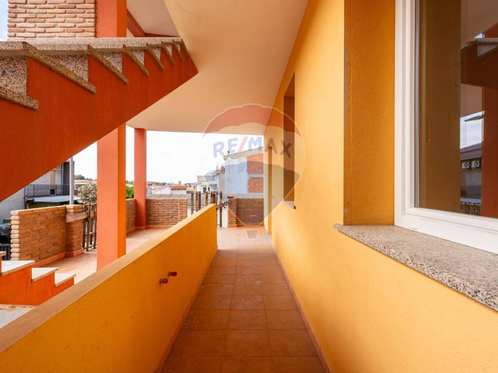Appartamento a Capoterra in Via Olbia - Foto 3