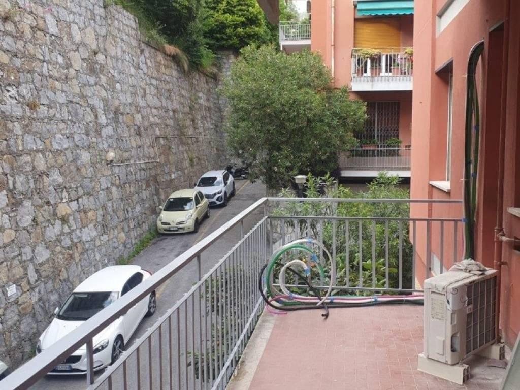 Appartamento a Genova in Corso Europa - Foto 2