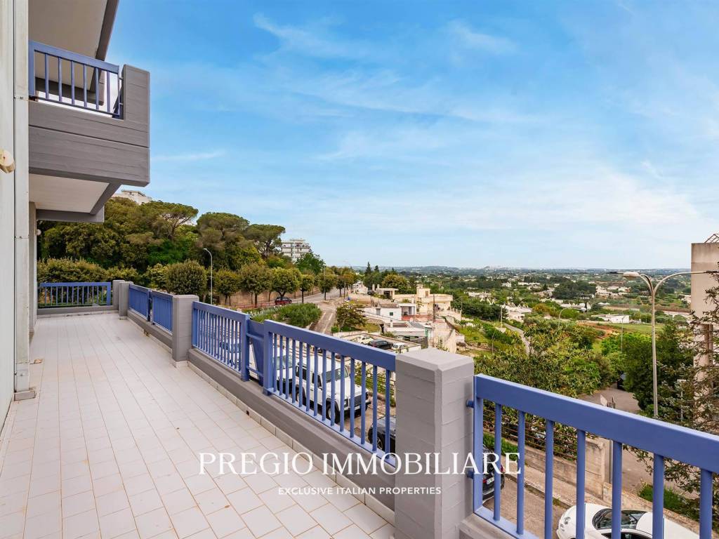 Appartamento a Martina franca in Via Alcide De Gasperi - Foto 2