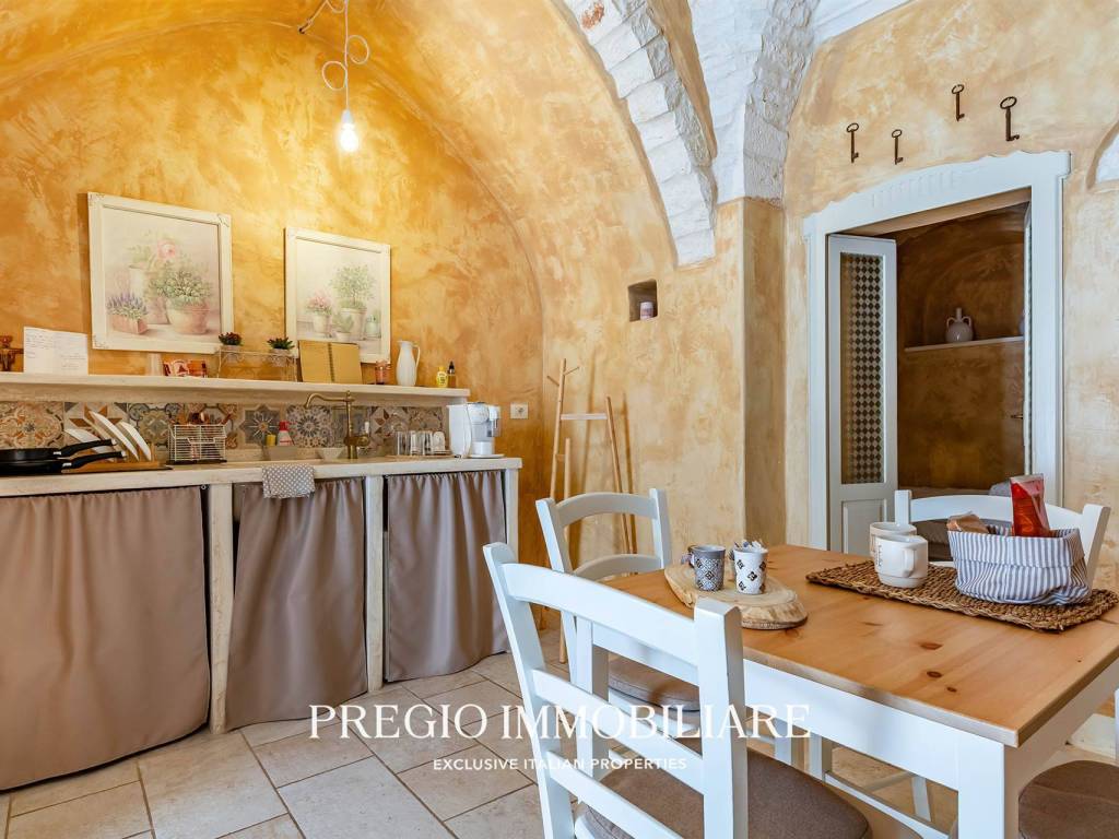 Appartamento a Locorotondo in Via Morosini - Foto 2