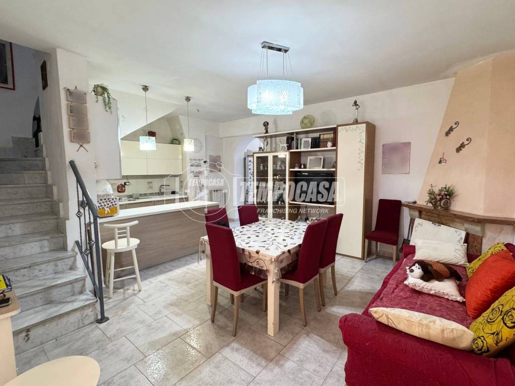 Appartamento a Caserta in Via Chiesa - Foto 3