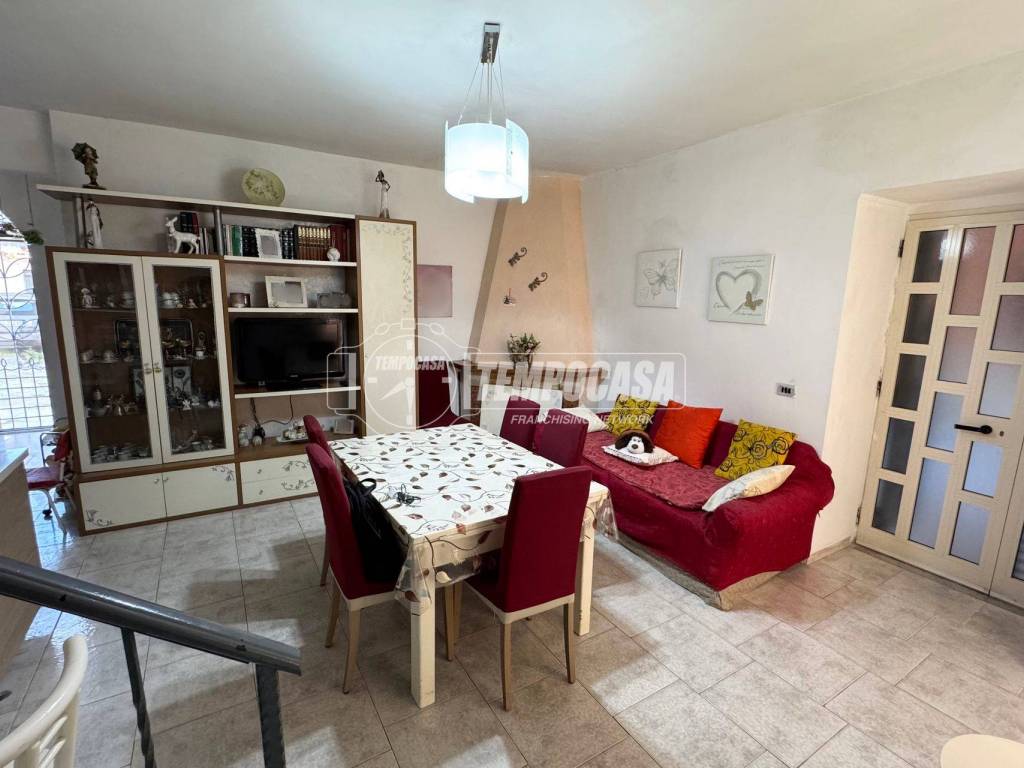 Appartamento a Caserta in Via Chiesa - Foto 4