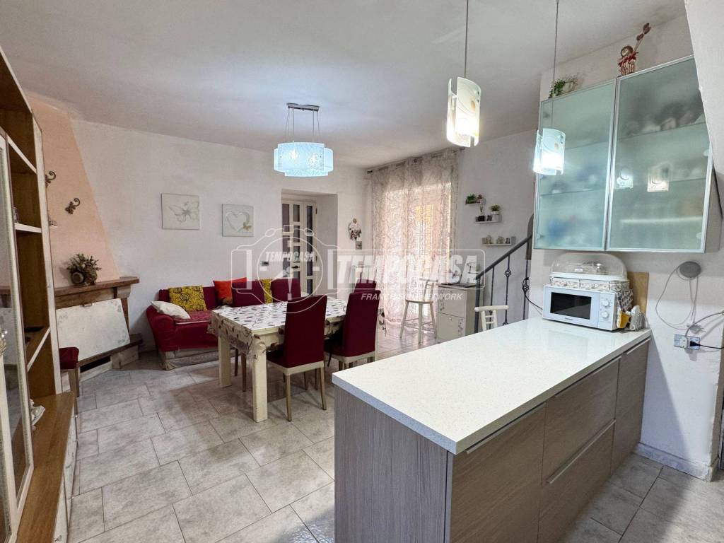 Appartamento a Caserta in Via Chiesa - Foto 5