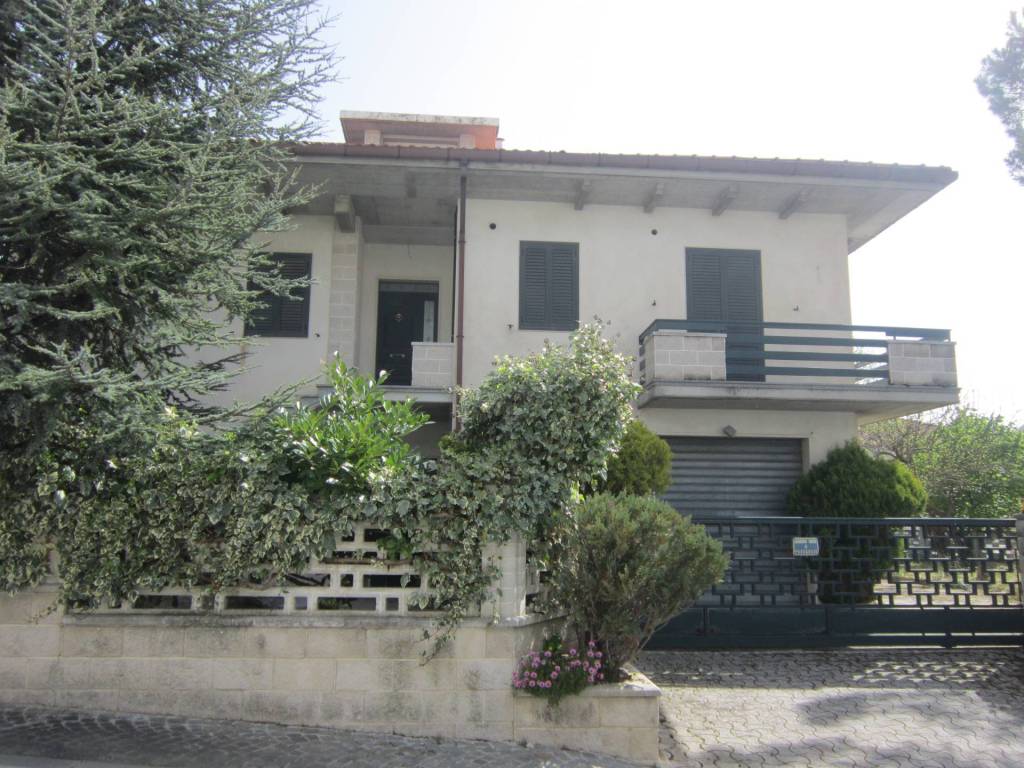 Villa a Agnone in VIA NENNI, 16 - Foto 2