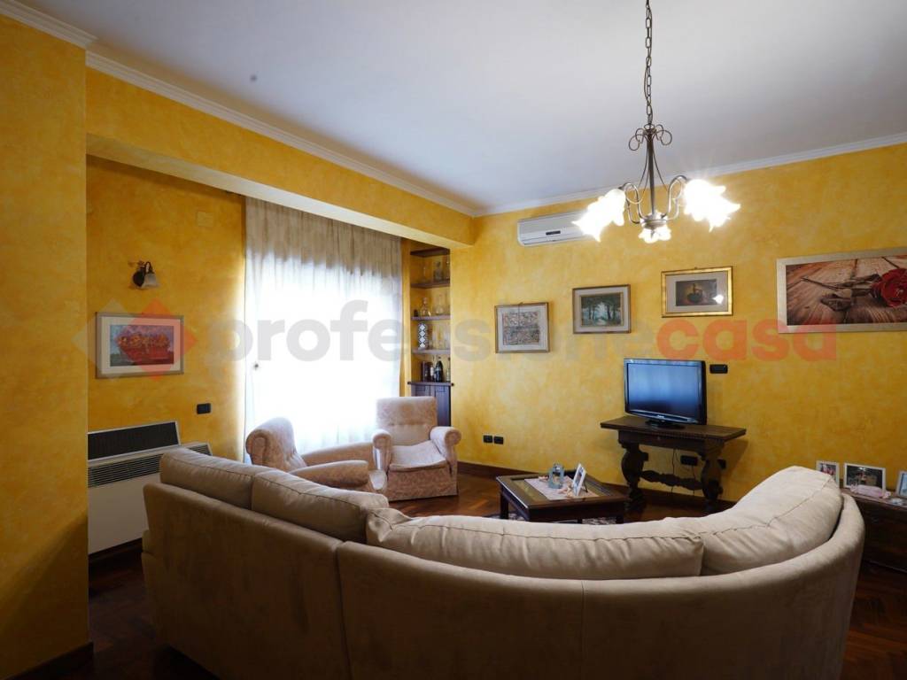 Appartamento a Cassino in Piazza Restagno, 8 - Foto 3