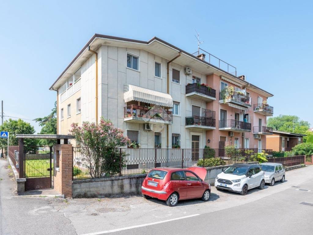 Appartamento a Villafranca di verona in Via S. Giovanni della Paglia, 5 - Foto 2