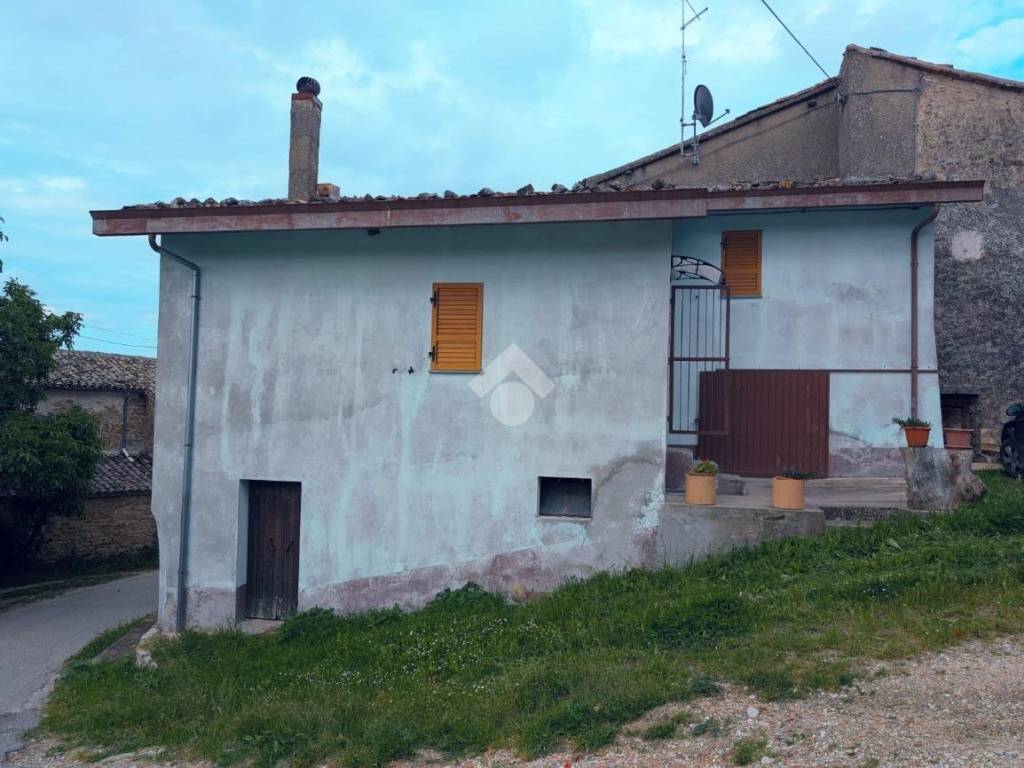 Casa indipendente a Tavoleto in strada provinciale - Foto 4