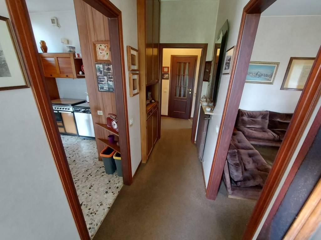 Villa a Sesto calende in Via Bellaria, 16 - Foto 3