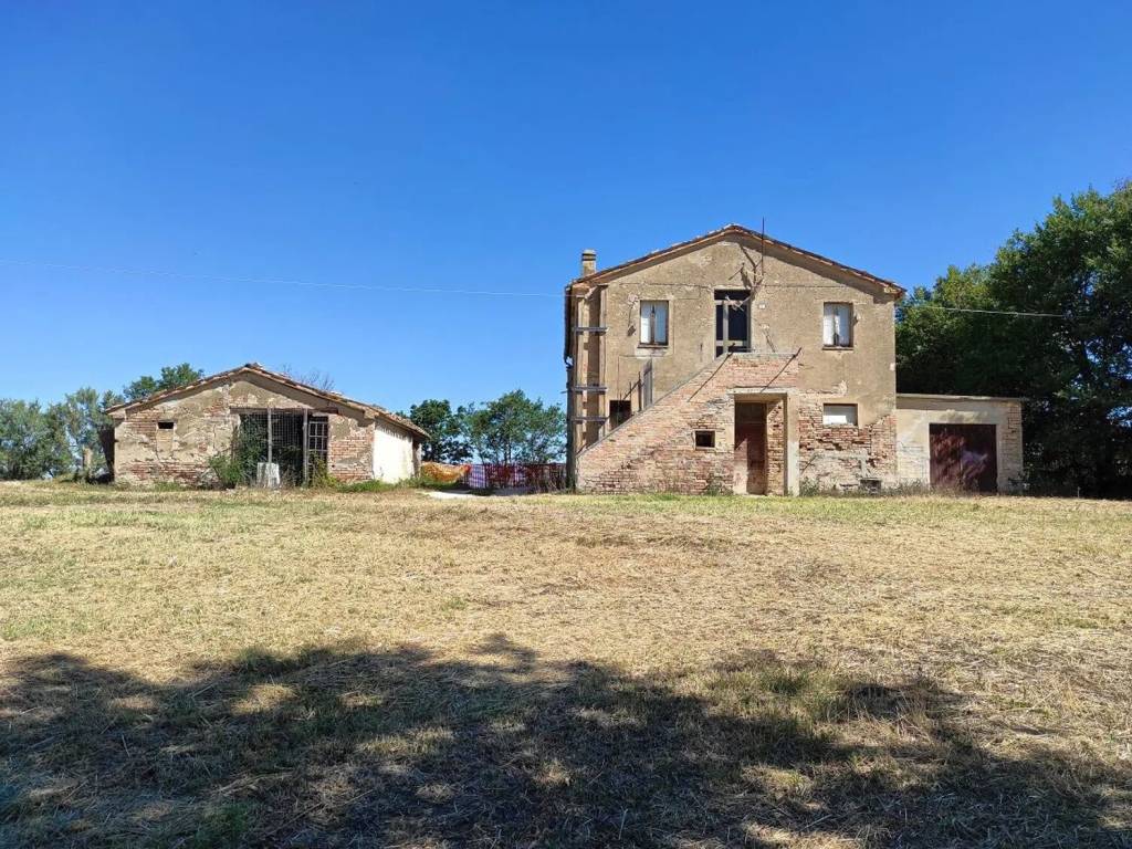 Rustico / casale a Treia in Contrada Schito S.N.C. - Foto 3