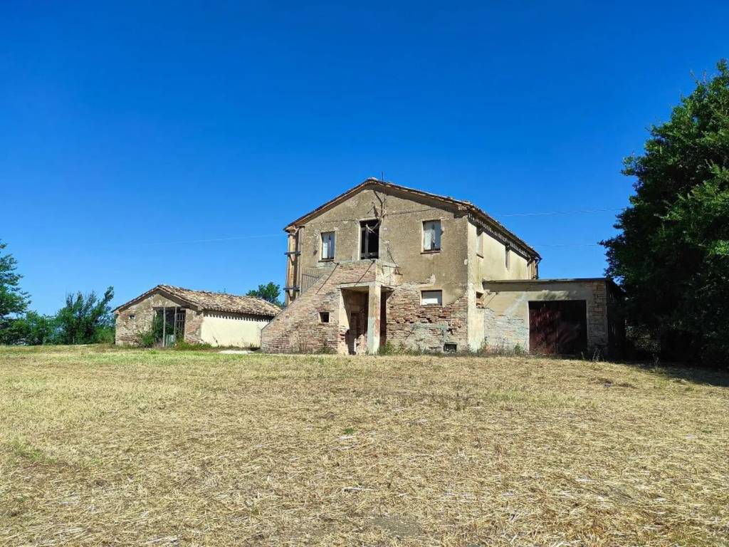 Rustico / casale a Treia in Contrada Schito S.N.C. - Foto 4