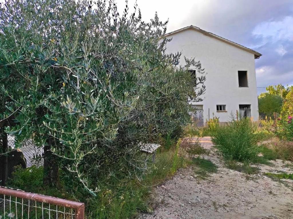 Villa a San severino marche in 75Ff+Pc S.N.C. - Foto 2