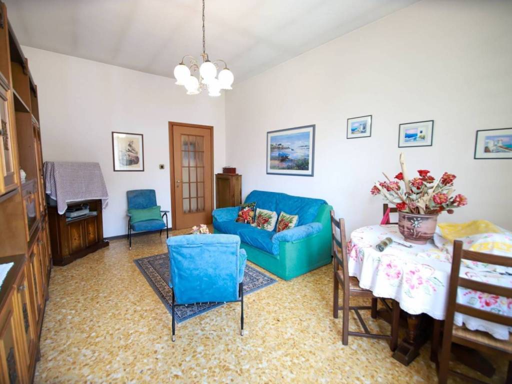 Appartamento a Perledo in Perledo - Foto 2