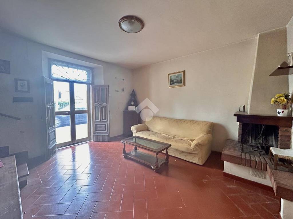 Casa indipendente a Quarrata in Via Vecchia Fiorentina Primo Tronco, 23 - Foto 4