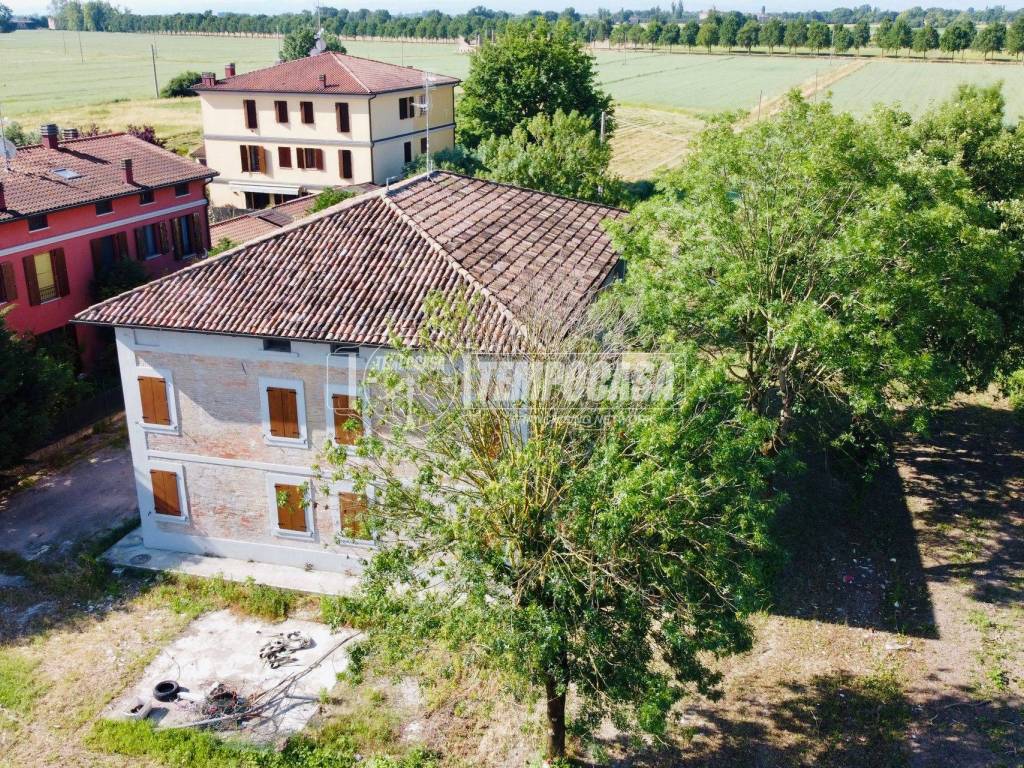 Villa a Bomporto in Via Panaria Bassa 54 - Foto 2