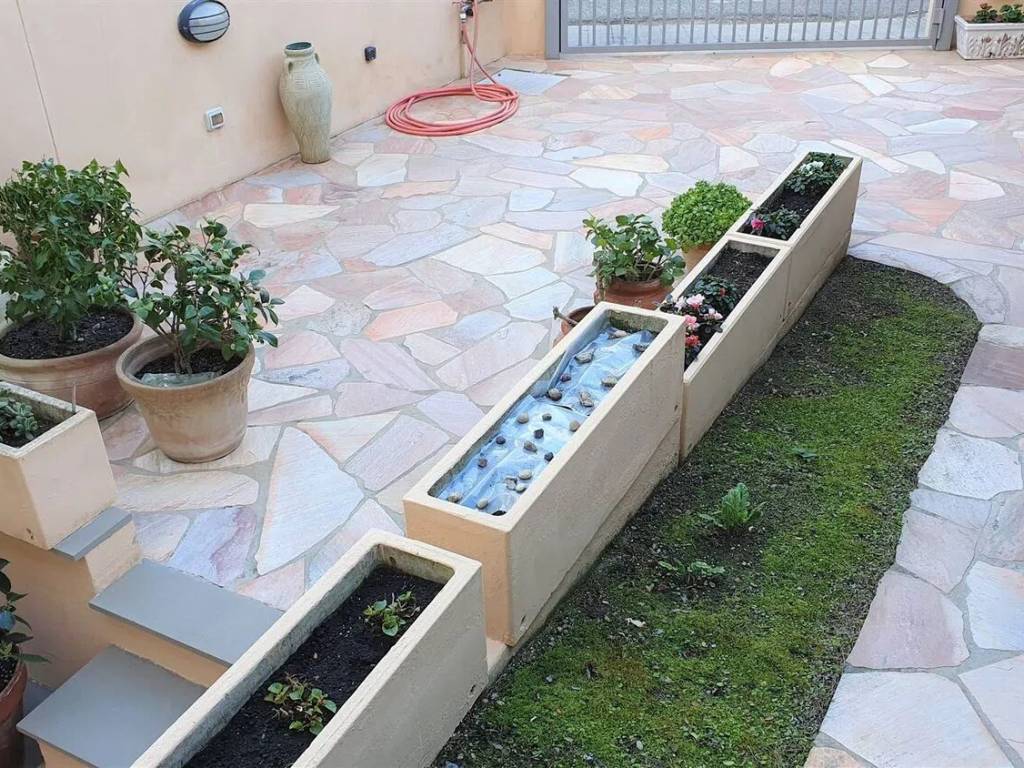 Villetta a schiera a Cagliari in Via Johannes Keplero S.N.C. - Foto 4