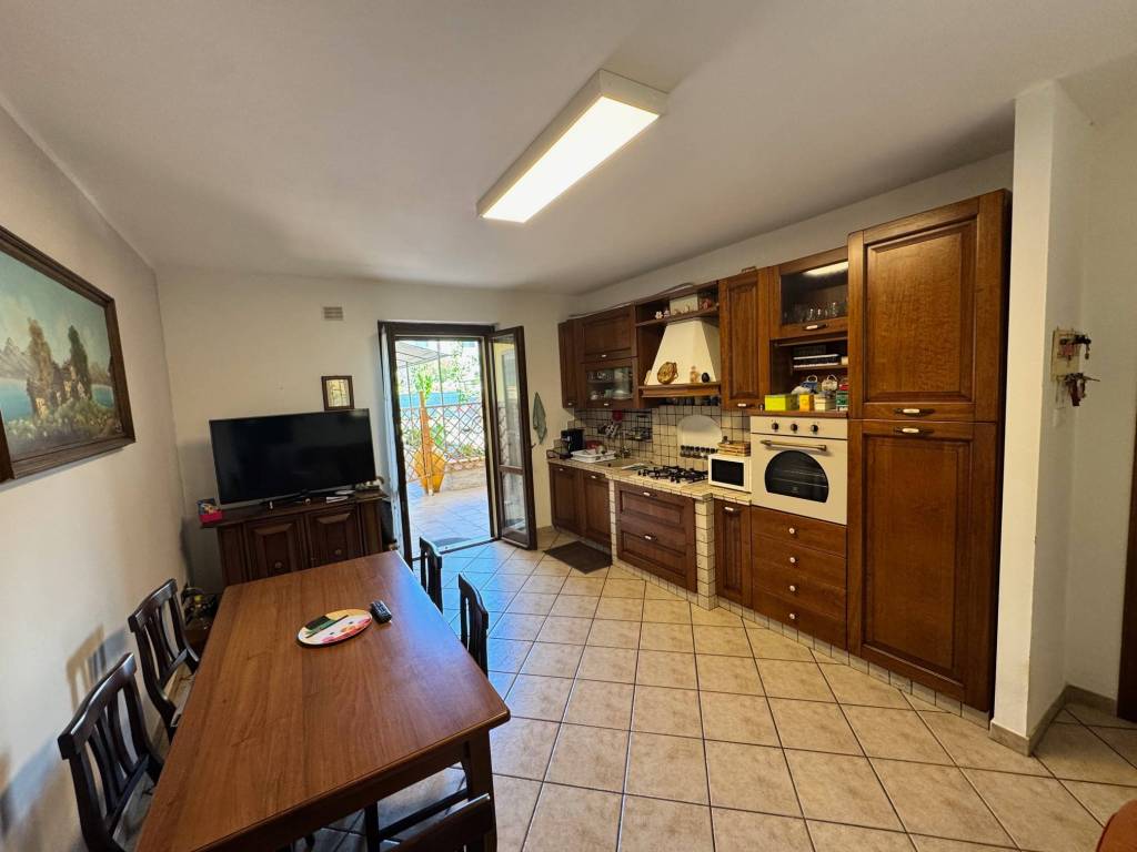 Appartamento a Bastia umbra in Via 1 Maggio - Foto 2