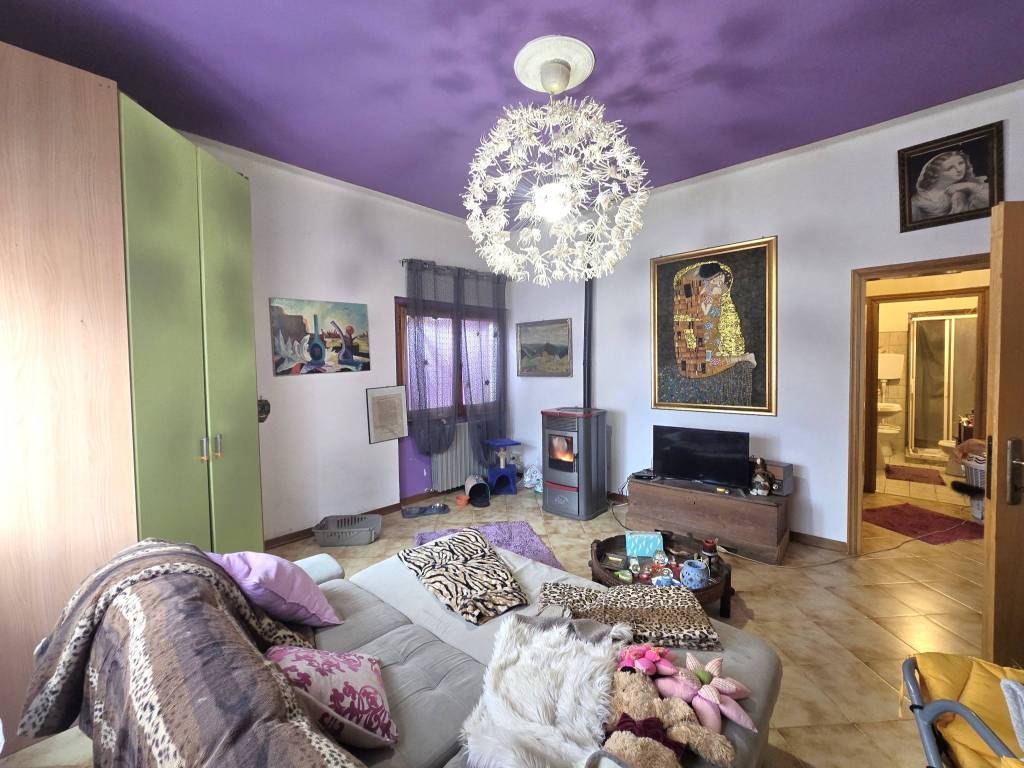 Appartamento a Carpineti in Via Francesco Crispi, 78 - Foto 4