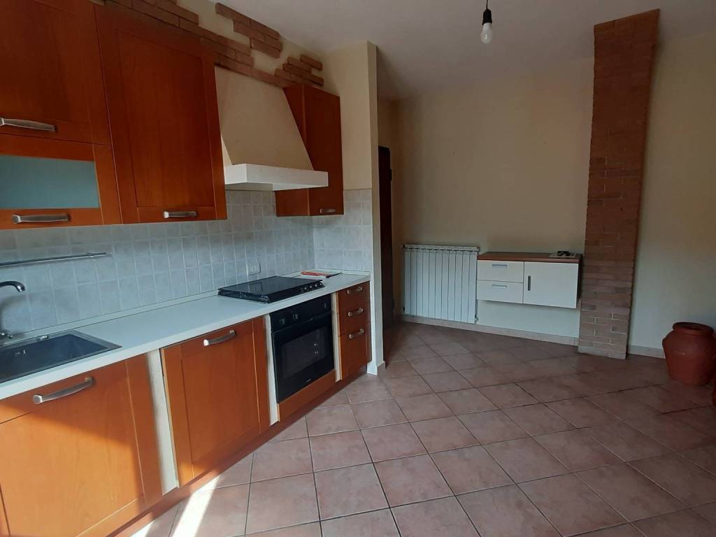 Appartamento a Monsummano terme in Via Tre Fontane - Foto 2