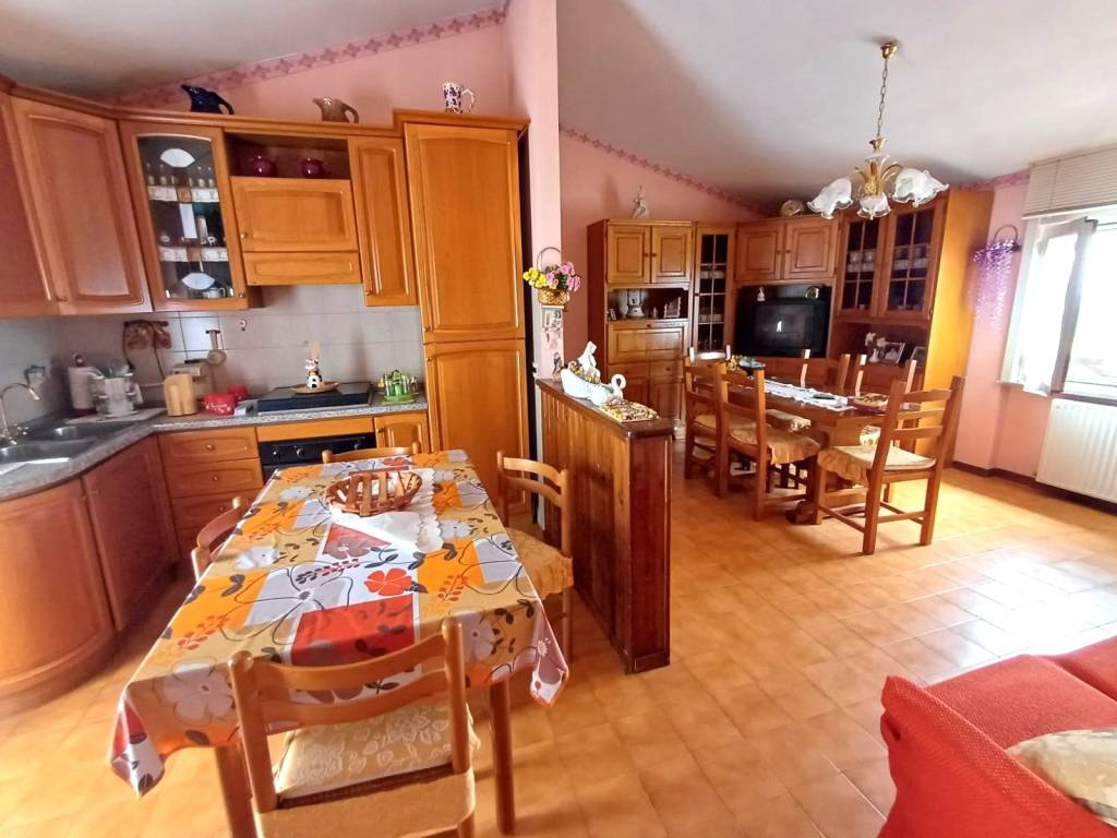 Attico / mansarda a Caprarola in Via Amedeo Bartoloni - Foto 3