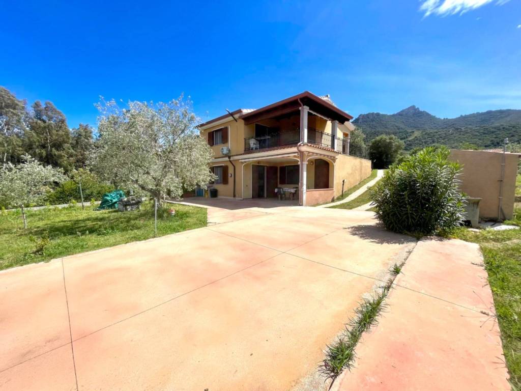 Villa a Torpè in Via Monte Nurres - Foto 2