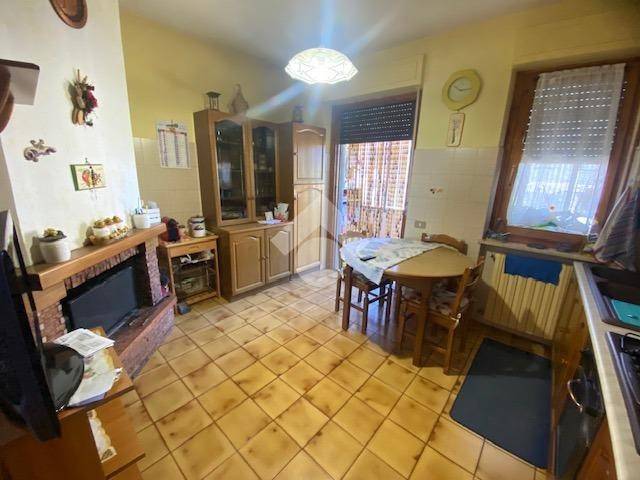 Palazzo / stabile a Montefiascone in Via Alcide de Gasperi, 1 - Foto 4