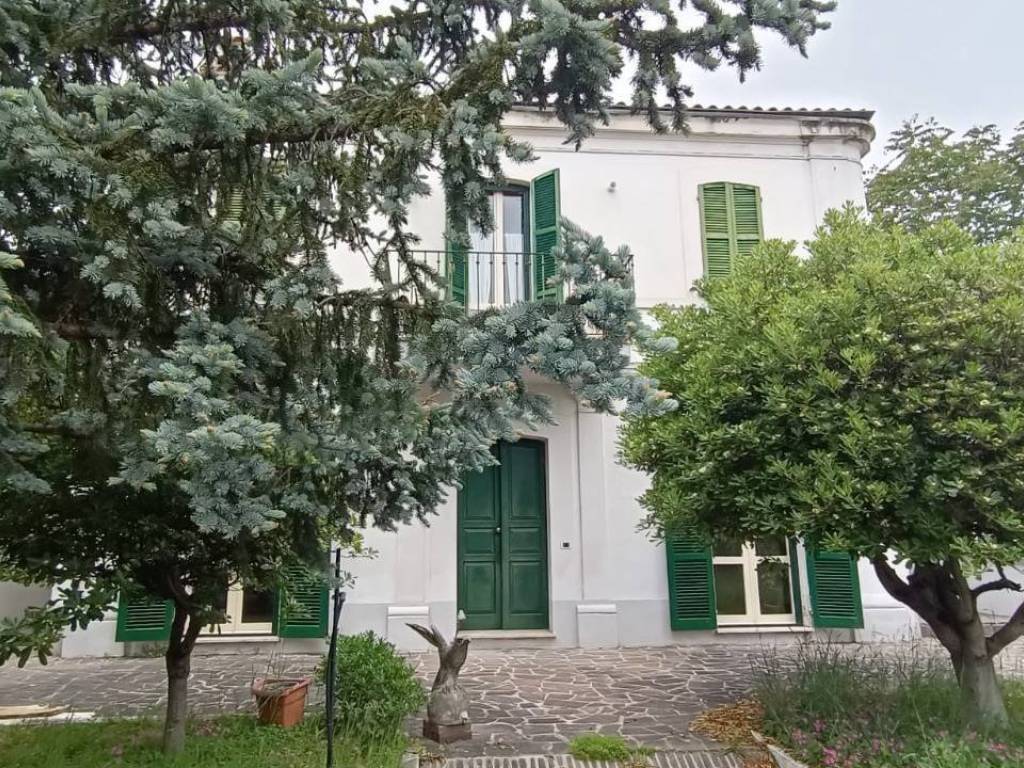 Villa a Campli in CAMPOVALANO - Foto 2