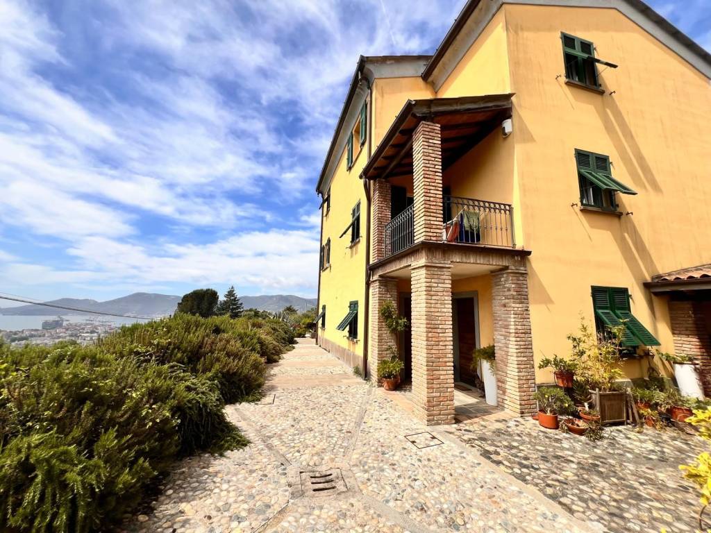 Villa a La spezia in Via Monte Fosco, 3 - Foto 2