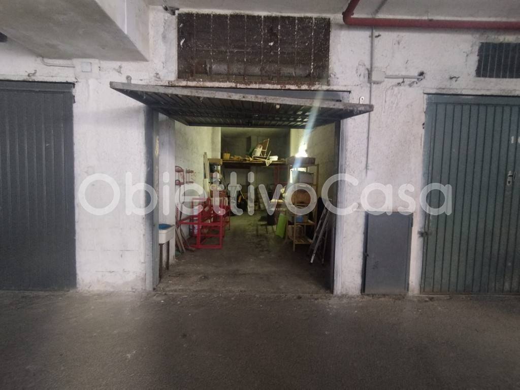 Box / garage a Caserta in Viale Abramo Lincoln, 172 - Foto 3