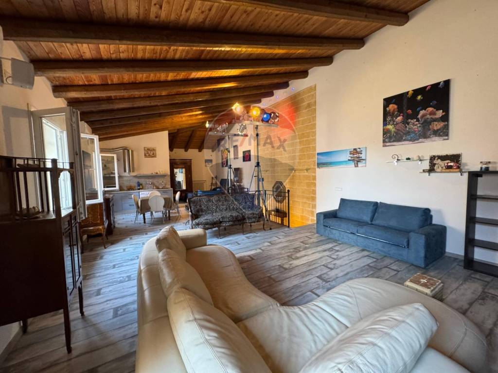 Casa indipendente a Castellammare del golfo in Via grotte - Foto 5