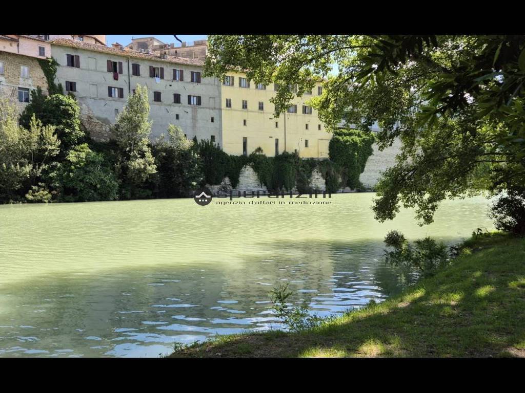 Villa a Fossombrone in loc. Borgo Sant'antonio , - Foto 4