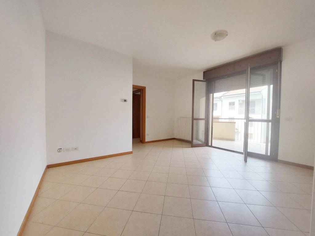 Appartamento a Guastalla in Via Don Pietro Andreoli - Foto 5