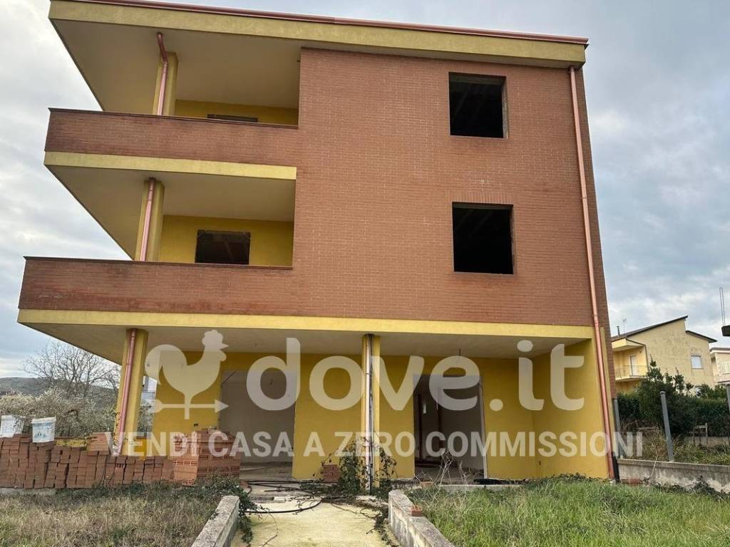Palazzo / stabile a Castel morrone in Via Nicchio - Foto 2