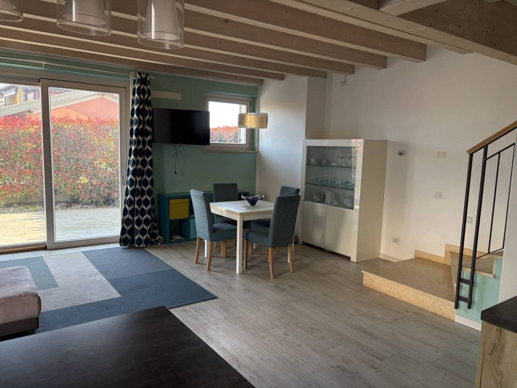 Villetta a schiera a Peschiera del garda in Via Raimondo Vianello, 75 - Foto 2