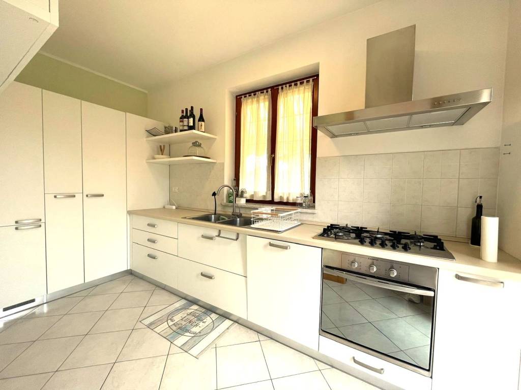 Appartamento a Baveno in Via Anton Arnold - Foto 4