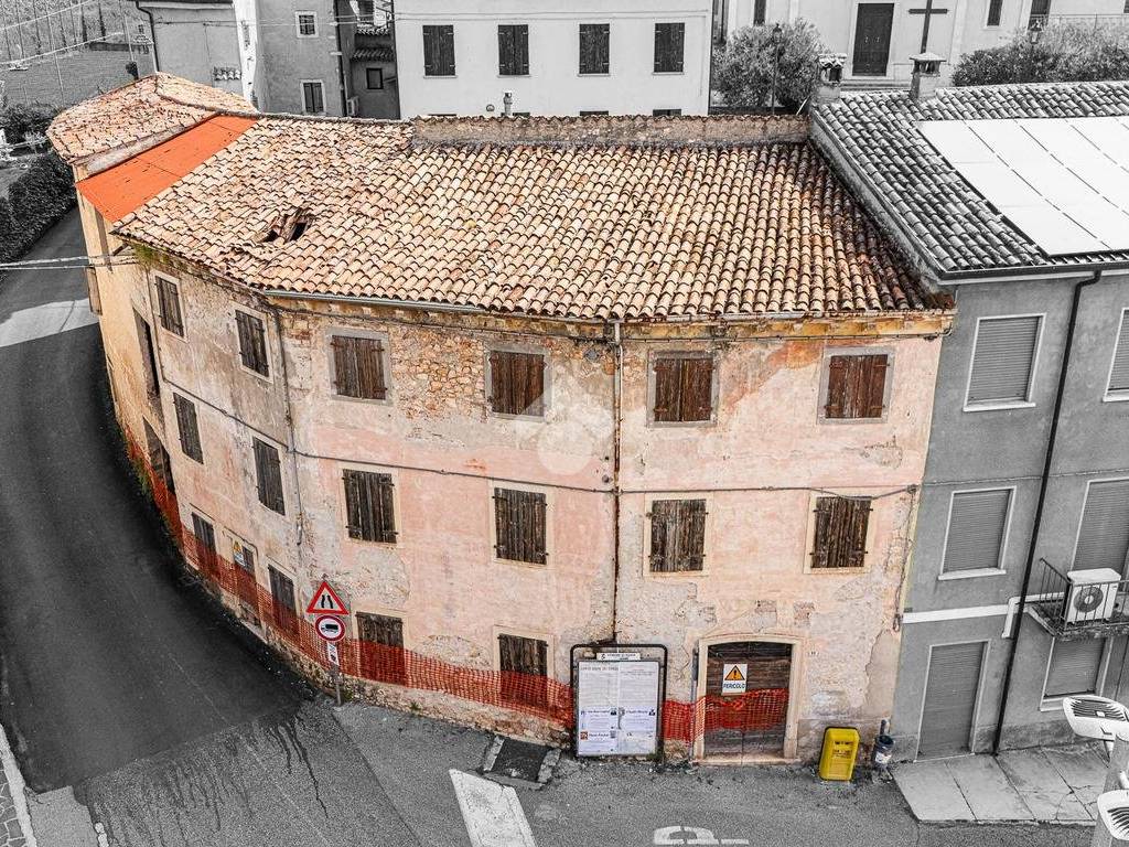 Rustico / casale a Soave in Piazza Salvo d'Acquisto, 11 - Foto 4