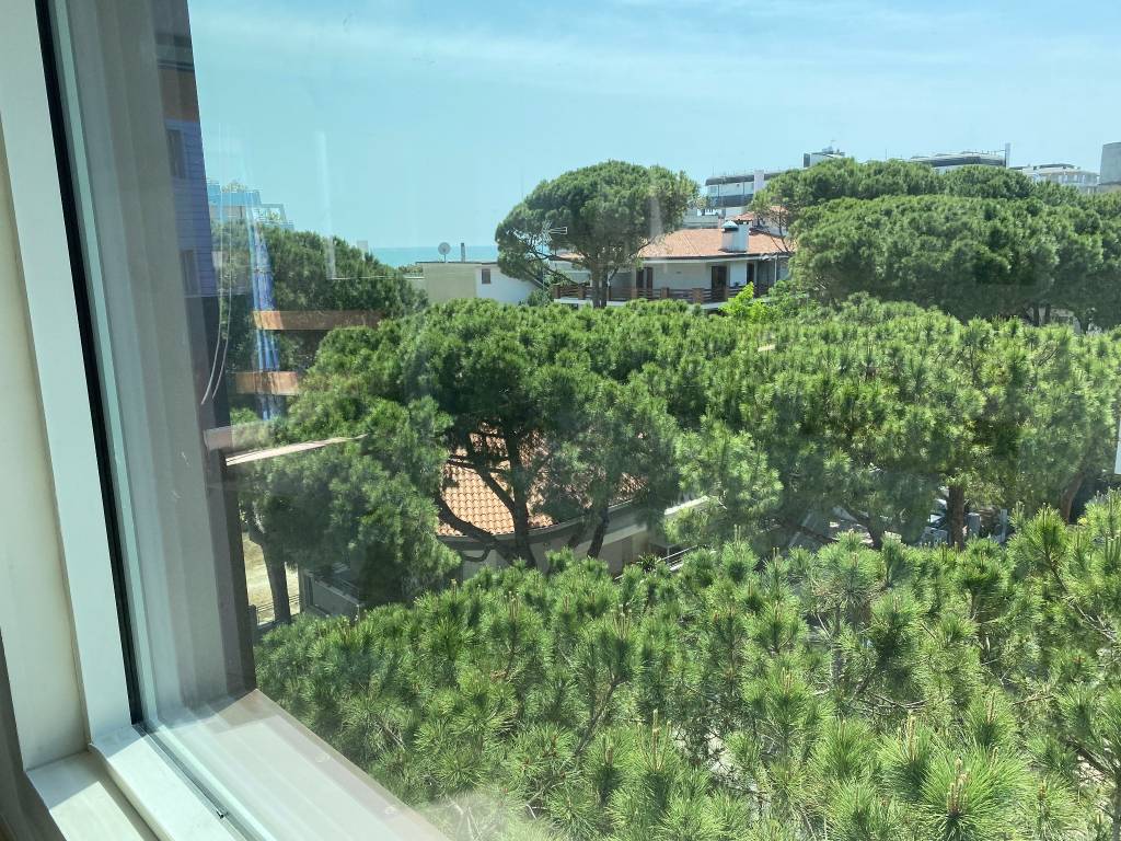 Attico / mansarda a Lignano sabbiadoro in Via Miramare, 69 - Foto 2