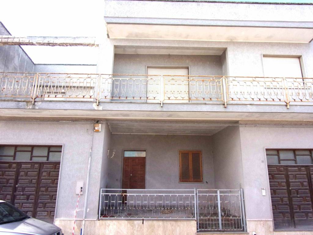 Casa indipendente a Salice salentino in Via Sindaco De Maglio - Foto 2