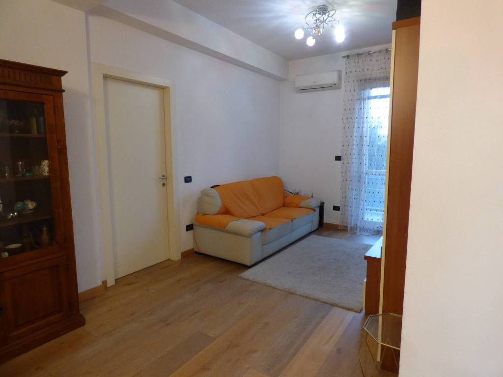 Appartamento a Cremona in Via Dante, 23 - Foto 2