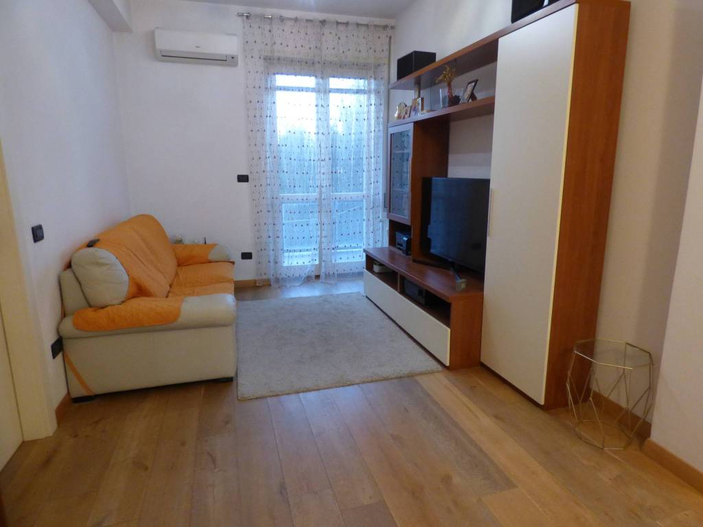 Appartamento a Cremona in Via Dante, 23 - Foto 4