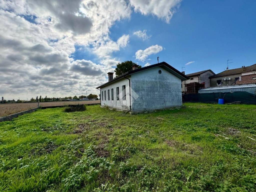 Villa a Rovigo in Via Ippolito Nievo - Foto 4