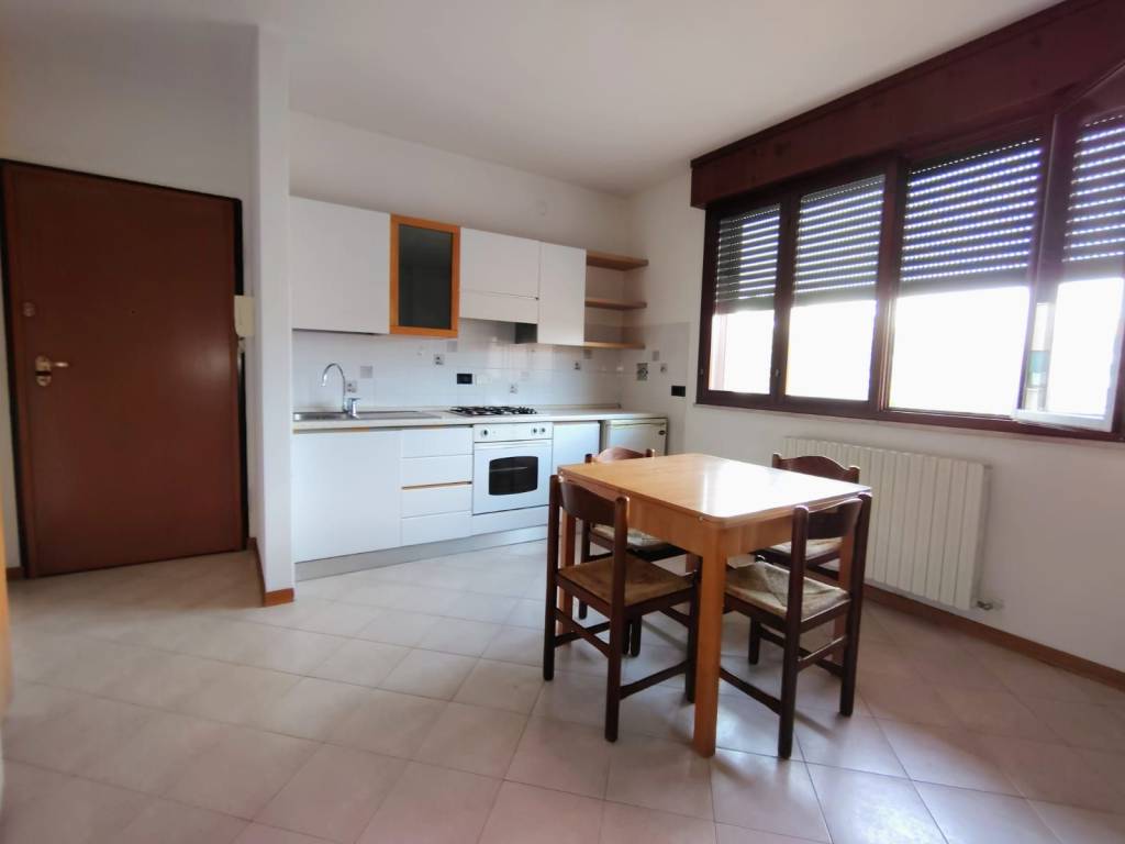 Appartamento a Reggio emilia in Via Giacomo Puccini - Foto 2