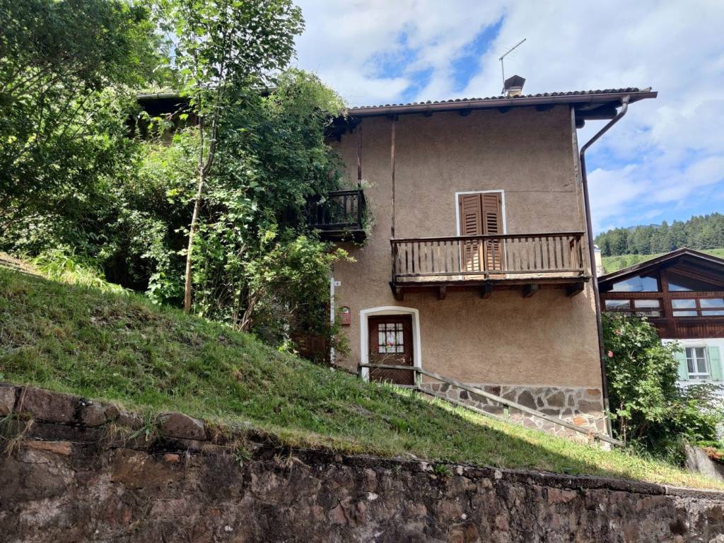 Casa indipendente a Ville di fiemme in Via Fontanelle, 4 - Foto 3