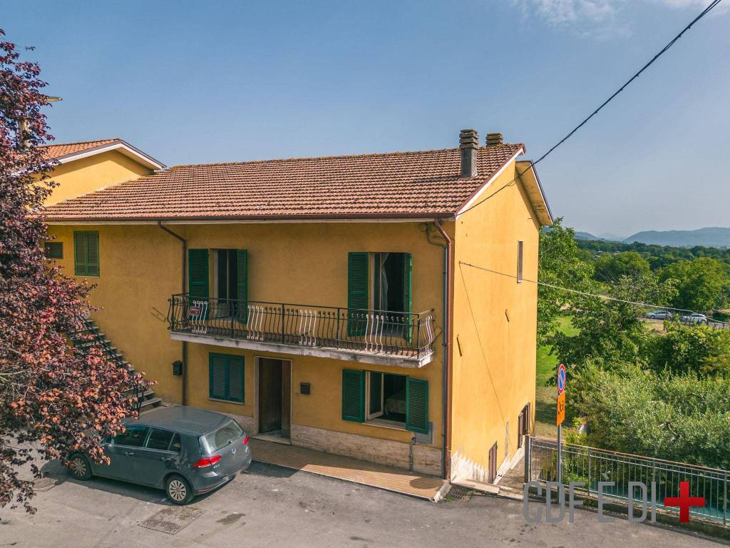 Villa a Rivodutri in Via Peschiera - Foto 2