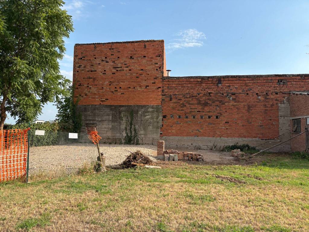 Casa indipendente a Villafranca di verona in Via Duca degli Abruzzi - Foto 2