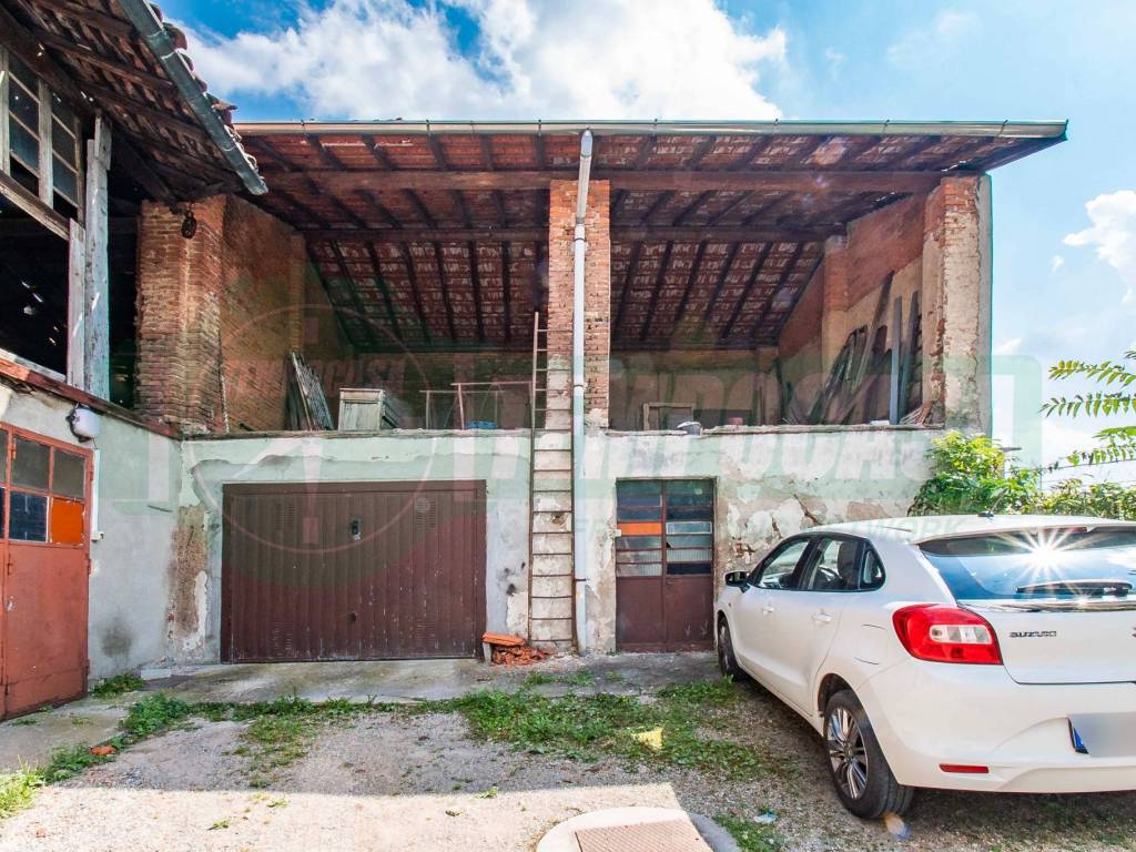 Rustico / casale a Gorla minore in Via Francesco Raimondi - Foto 3