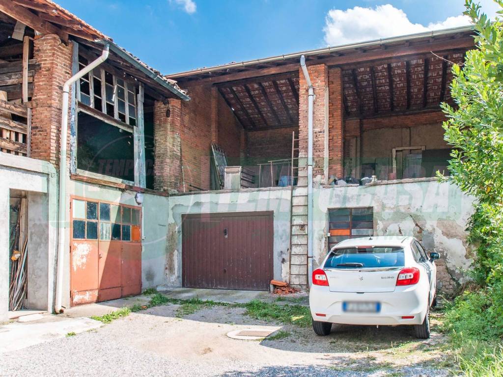Rustico / casale a Gorla minore in Via Francesco Raimondi - Foto 4