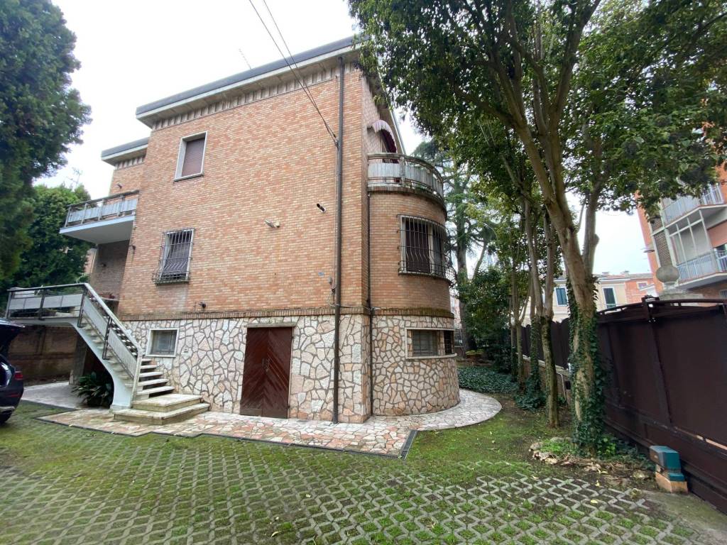 Villa a Ferrara in Via Luigi Borsari, 57 - Foto 3